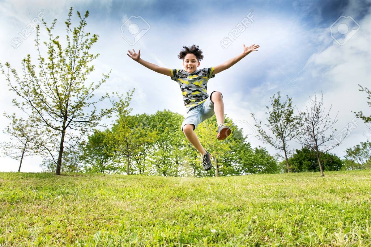 В детстве Ромочка энергичный и любознательный