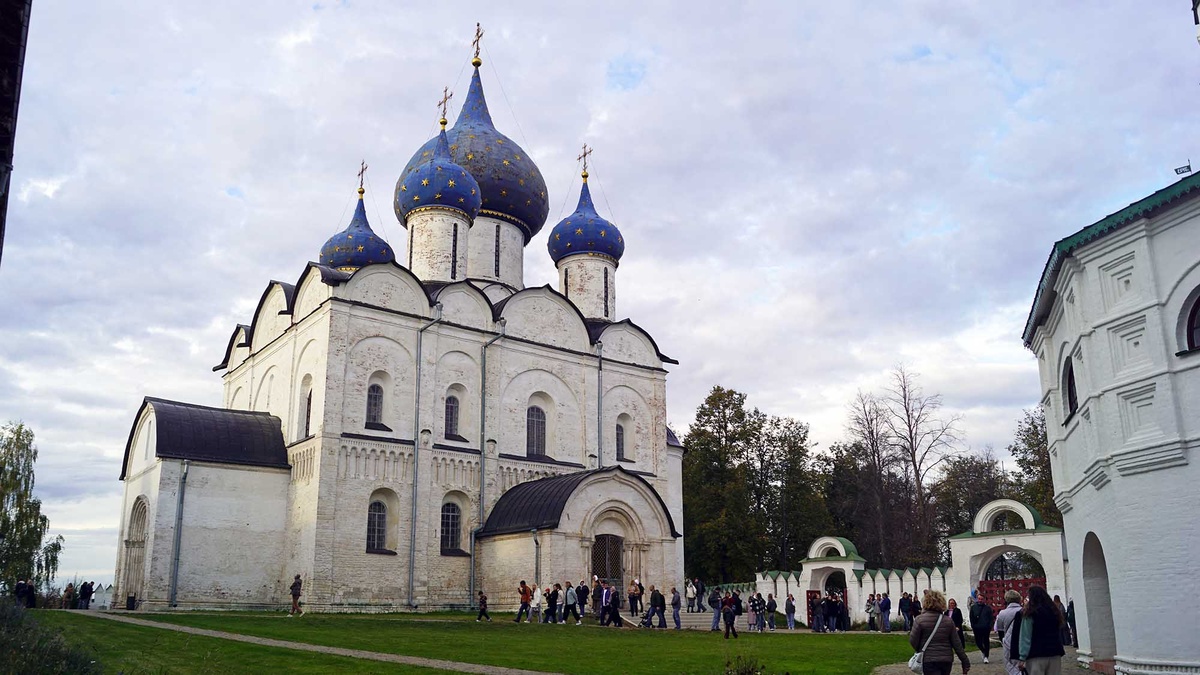 Рождественский храм — больше чем просто церковь. Уникальный памятник древнерусского искусства, который признан всемирным наследием ЮНЕСКО. Листайте галерею, чтобы увидеть ещё фото