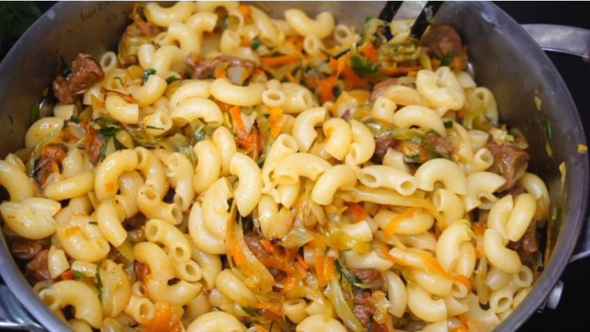 Теперь даже дешёвые макароны у меня получаются вкуснейшими: Макароны по-Дивноморски.