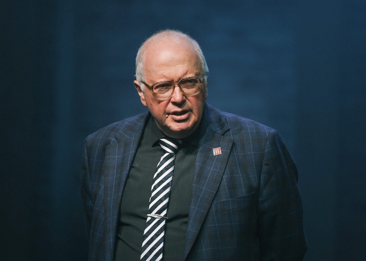    Павел Любимцев, рассказывая о городах, находит интересные и малоизвестные факты, иногда удивляя и самих жителей