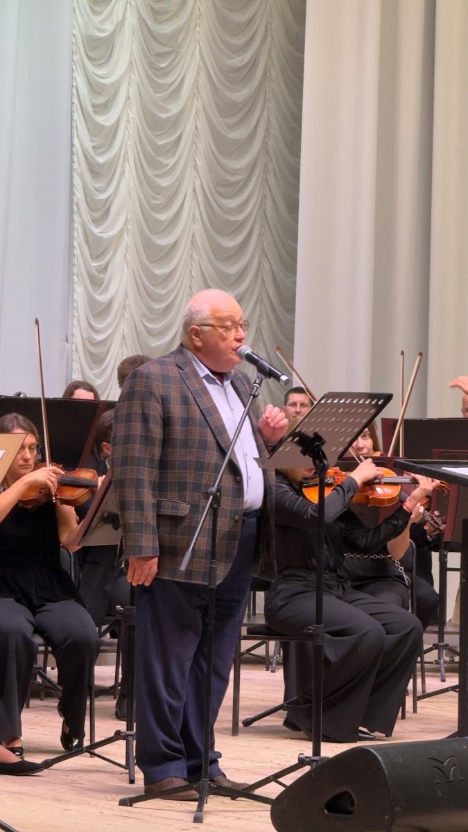    Павел Любимцев читает сказку про Хоттабыча