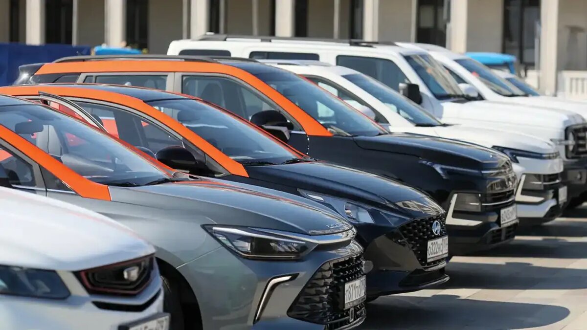    Каршеринговые автомобили. © АГН «Москва»