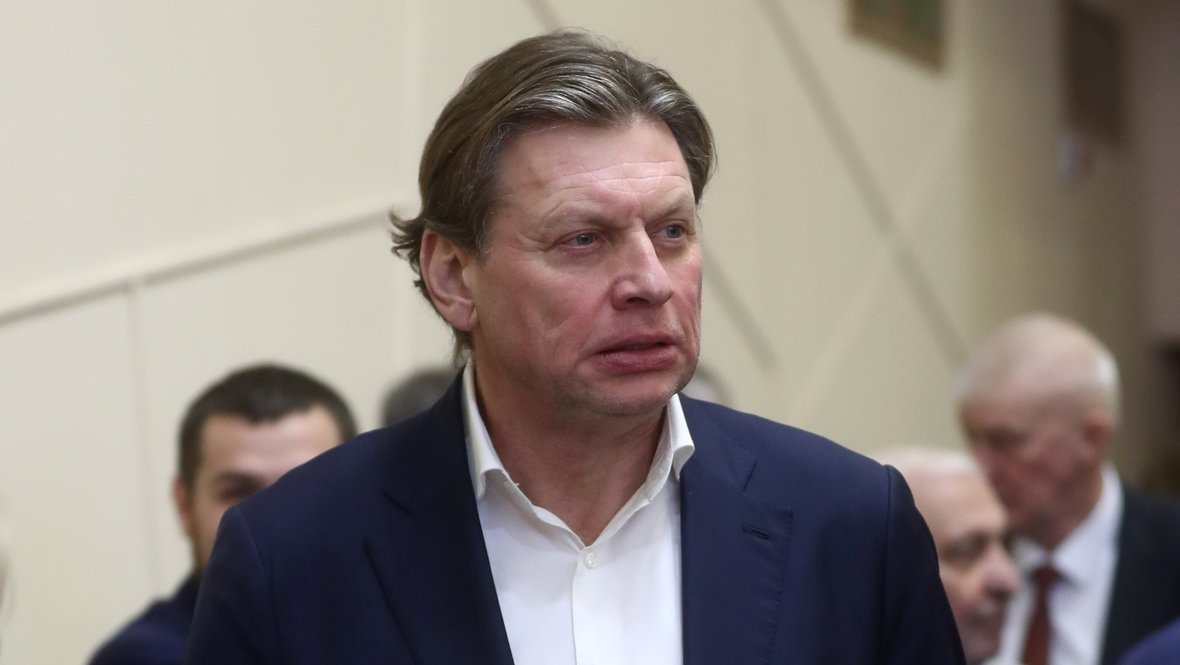    Президент Союза конькобежцев России Николай Гуляев.Федор Успенский