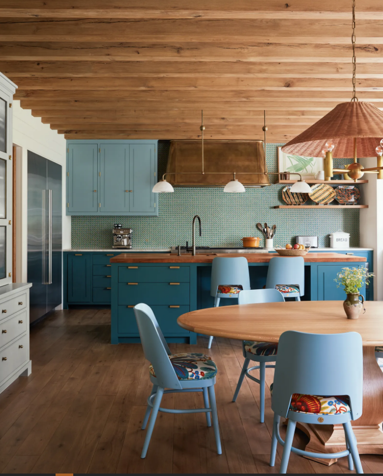 Фото на тему цвет в интерьере, источник - Яндекс картинки.