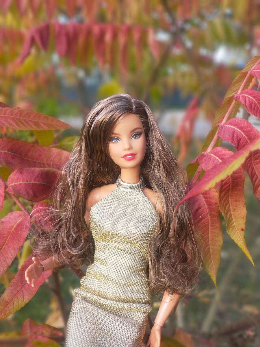 Барби Холидей 2022 на молде Афродита. Фото автора 