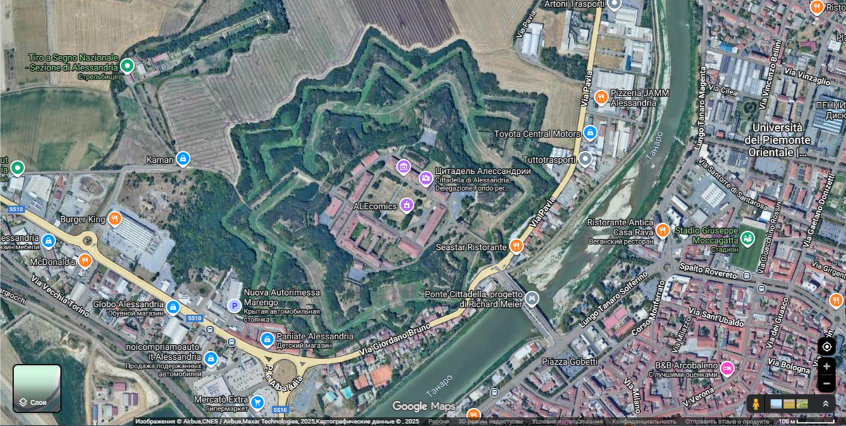 ЦИТАДЕЛЬ александрийская, вид со спутника, за рекой Тонаро кварталы города