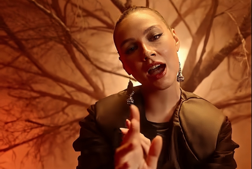 Группа AY YOLA запела на русском языке, исполнив песню «Черная луна»