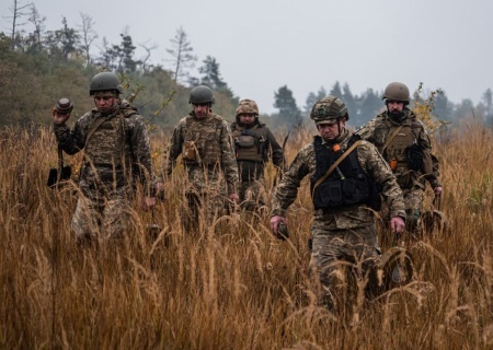    Российская броня прорывает украинские «цитадели»: обречённость нарастает. О чём говорят на Украине