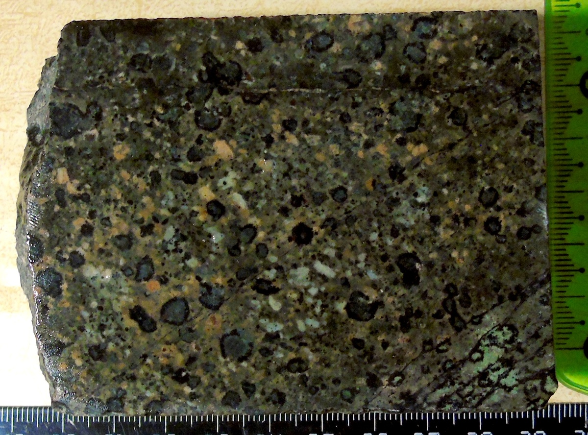 Леопардовая текстура горных пород