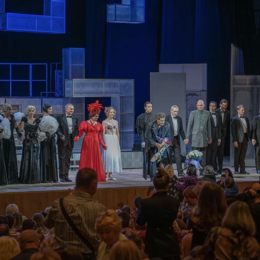 Автор фото Яна Булаш. Гастроли Санкт Петербург. Театр Армии.