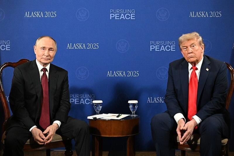    Пресс-служба Кремля. Предыдущая встреча лидеров на Аляске