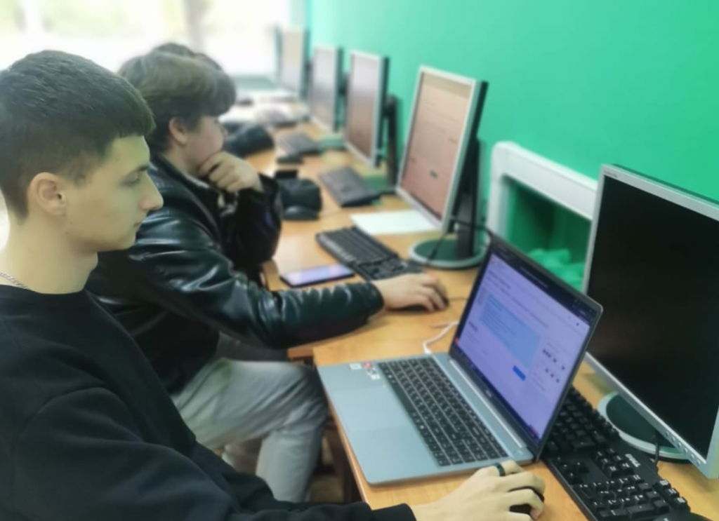    фото: НШФ ЮФУ Редактор