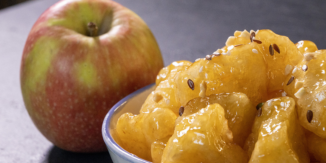 Я просто пожарил яблоки. Простой и вкусный десерт