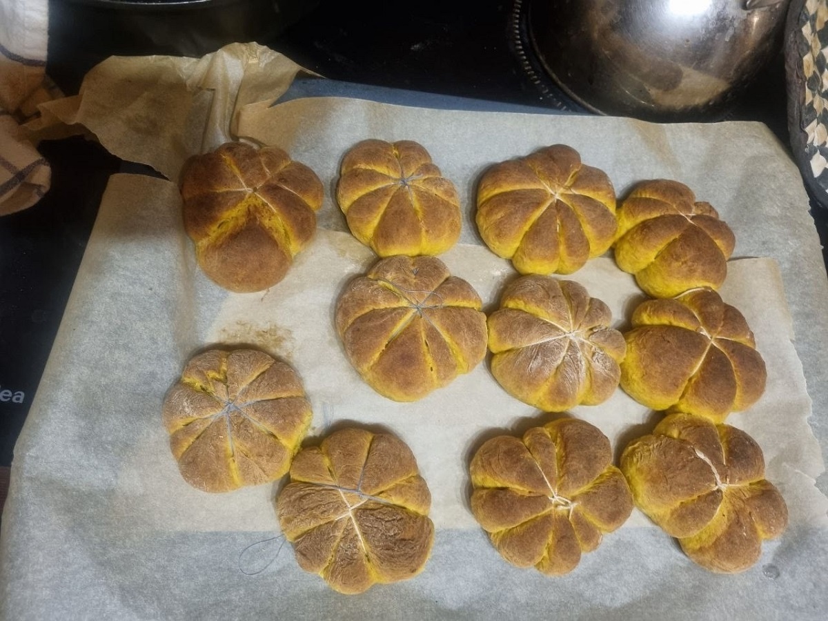    Так пирожки готовят только в Египте: вместо наших беляшей, готовлю теперь уличный фаст-фуд, хрустящий снаружи и сочный внутри