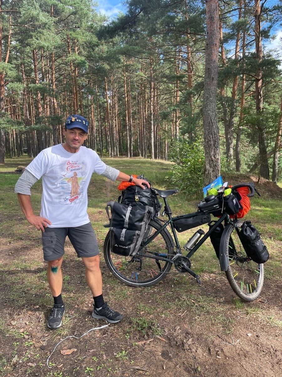 Знакомьтесь, Юрий - велопутешественник из Кубинки