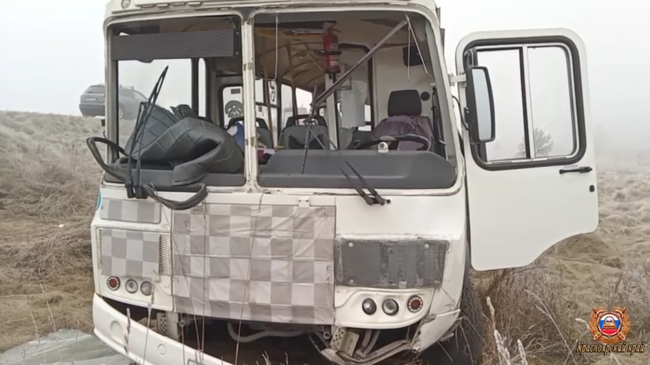     Автобус с пассажирами перевернулся под Шушенским