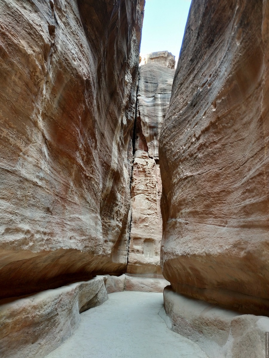Врата в другое измерение. Ущелье Сик медленно готовит нас к главному чуду