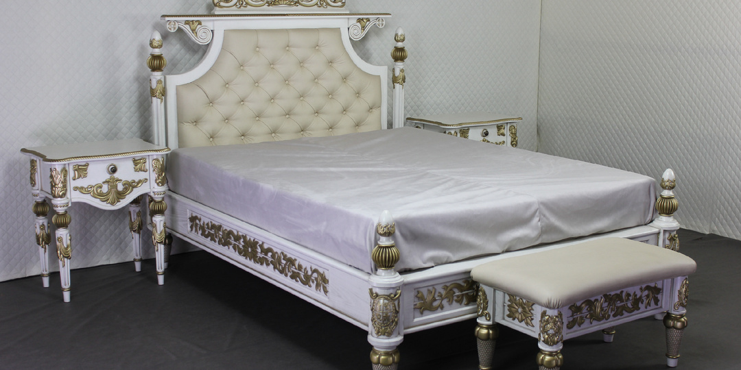 Сочетание элегантности и комфорта: спальный гарнитур из массива ясеня