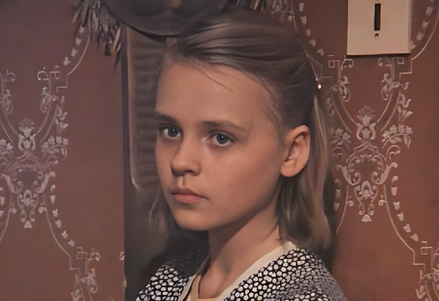 на фото Ирина Иванова (кадр из фильма "Мужики!..)