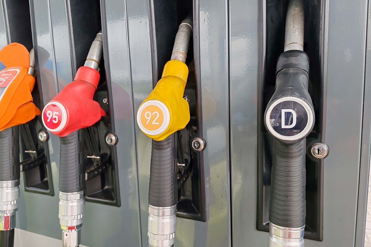 Свердловские чиновники говорят, что ситуация с топливом в регионе стабильна.  Фото: Денис Коробейников