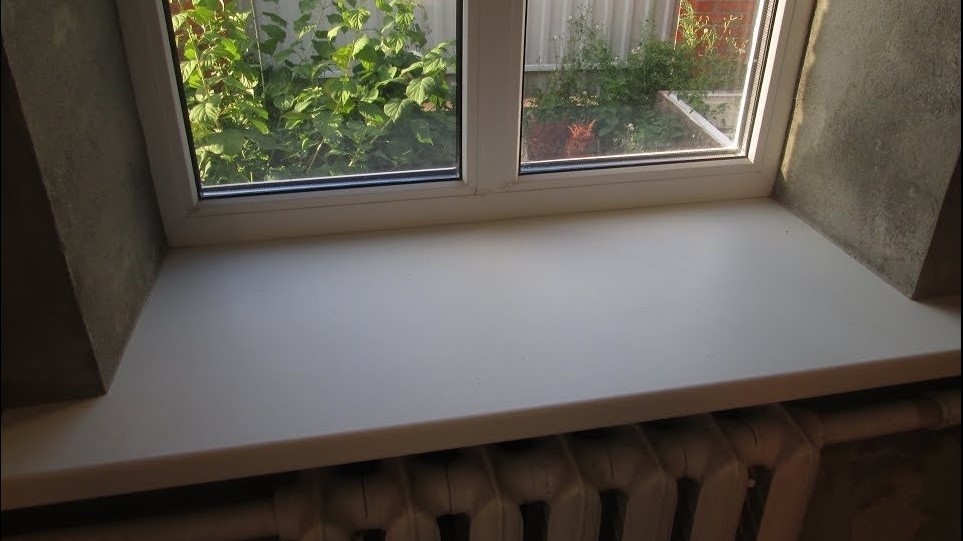 Как установить пластиковый подоконник