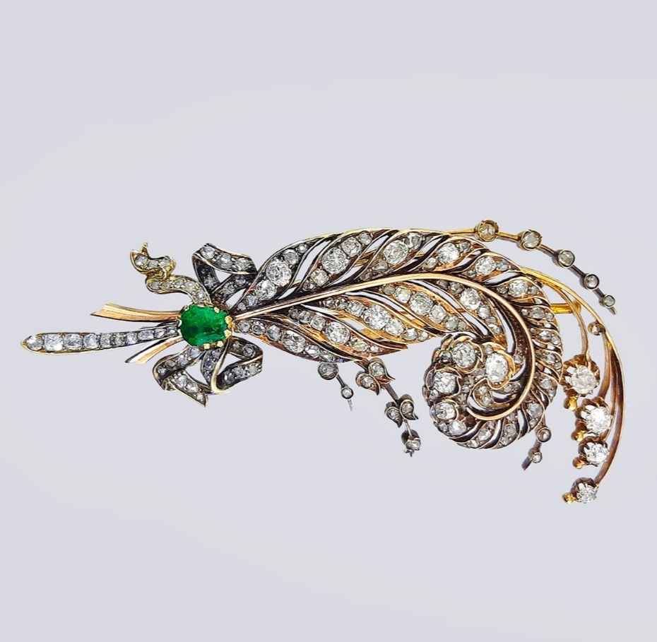 Брошь «Перо» с бриллиантами и изумрудом из золота 585 пробы 19 века ant-skazka.ru