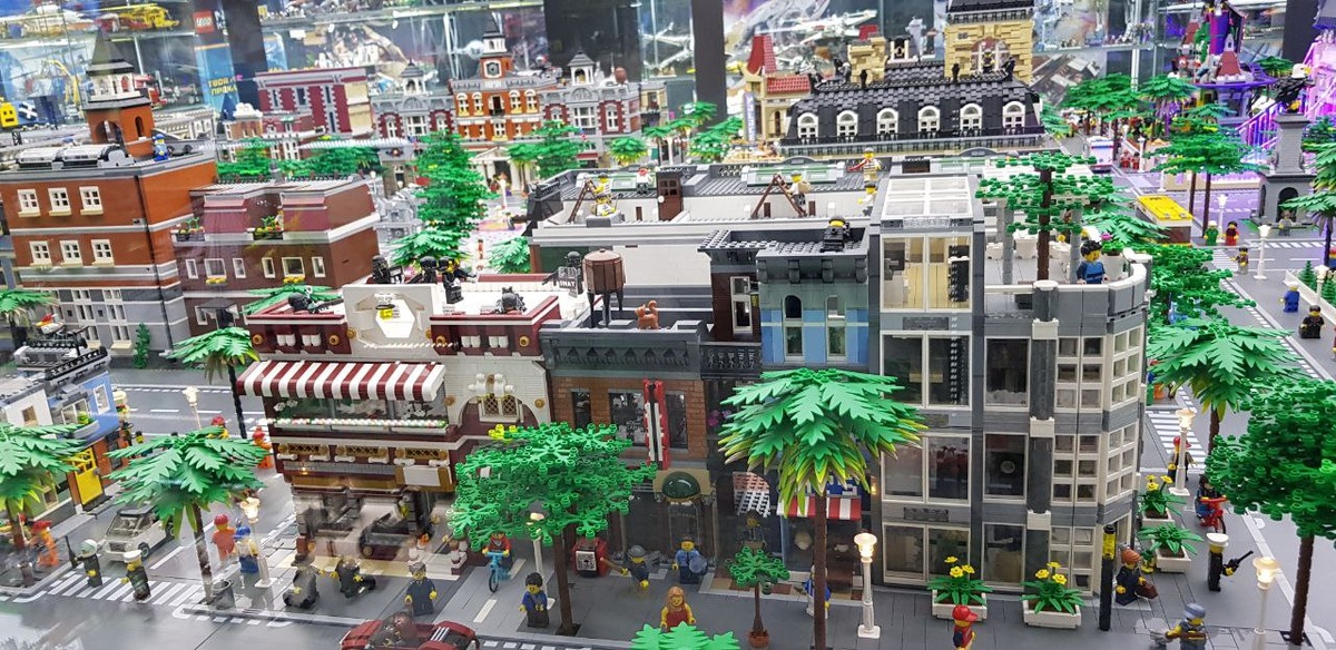 Один из музеев Lego, которые сын до сих пор нежно любит