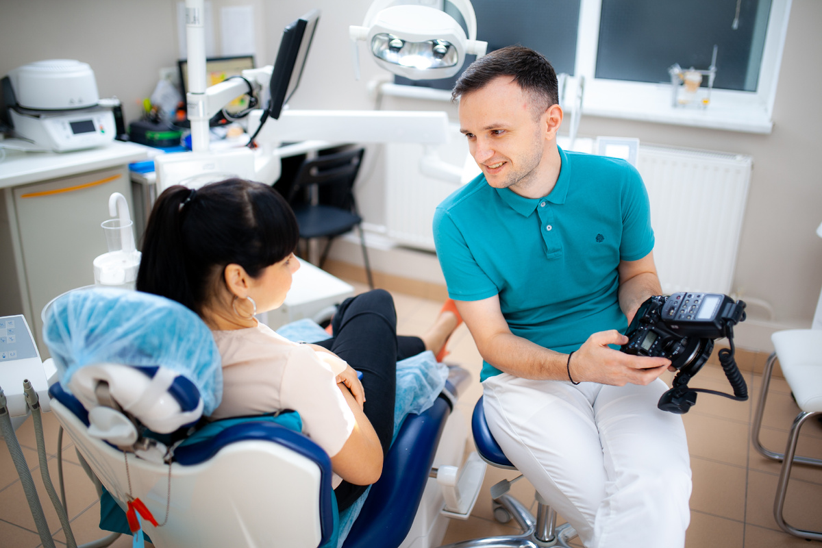 Фотография взята с сайта стоматологии Дмитрович Фэмили https://www.dmitrovich.ru/