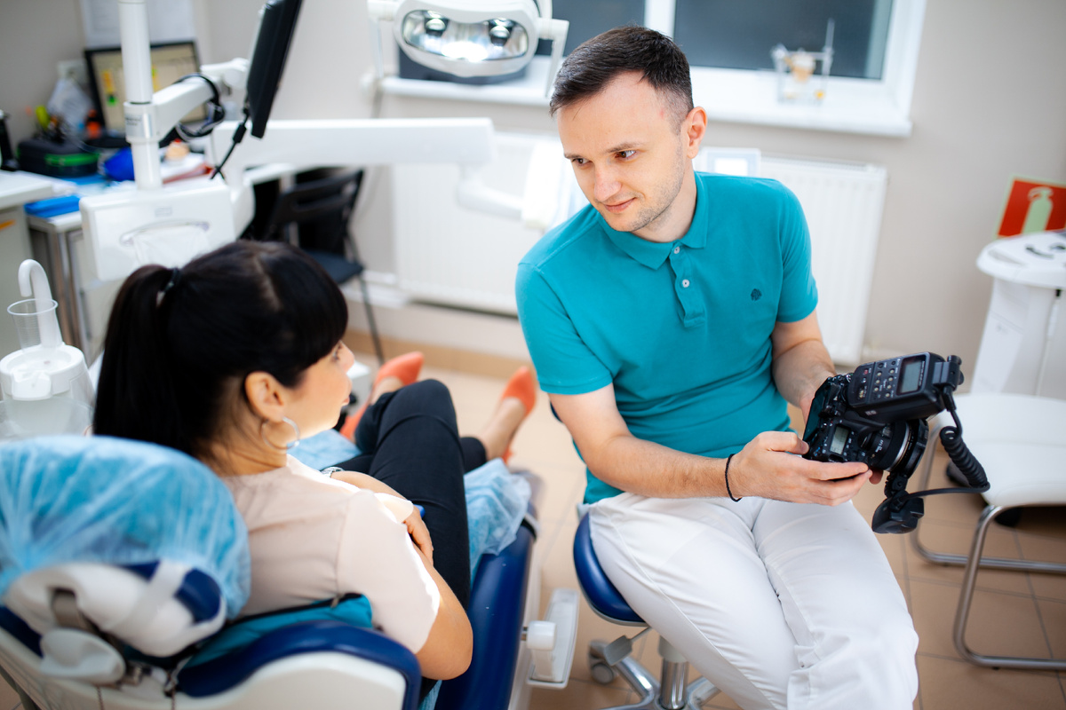 Фотография взята с сайта стоматологии Дмитрович Фэмили https://www.dmitrovich.ru/