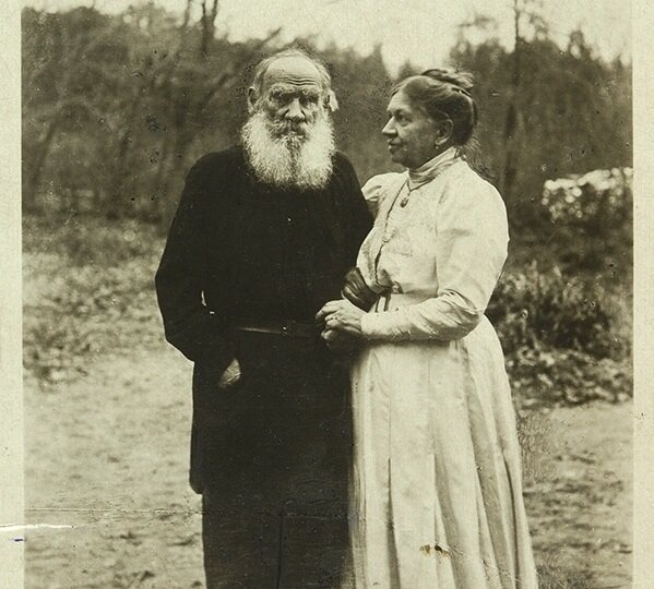 Трагичная судьба Софьи Толстой. За что Лев Толстой так издевался над ней?