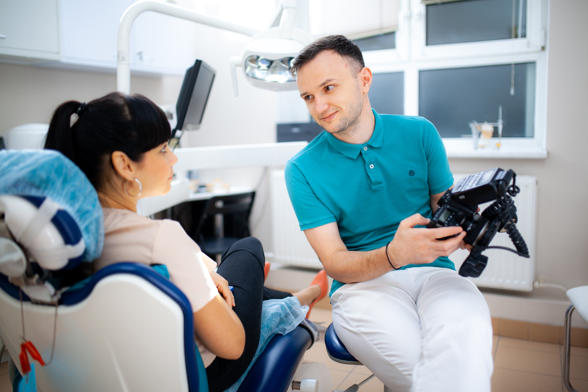 Фотография взята с сайта стоматологии Дмитрович Фэмили https://www.dmitrovich.ru/