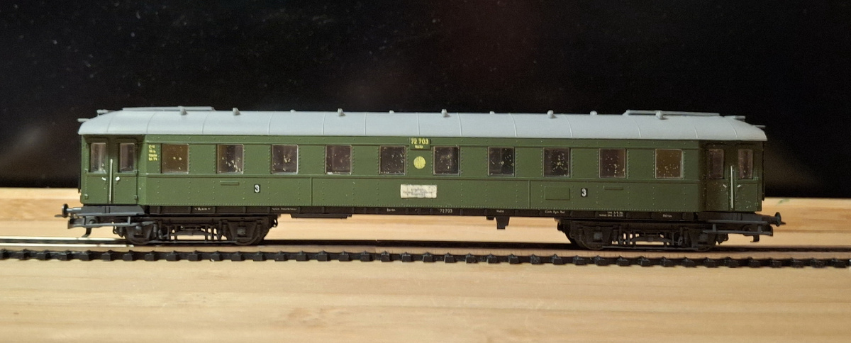 Модель пассажирского вагона Лилипут