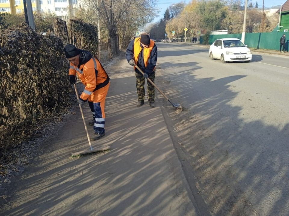    Четвертый осенний "чистый четверг" в Барнауле. Источник: barnaul.org