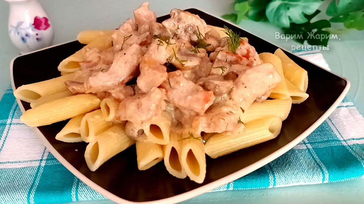 📌 Мясо с грибами в сметане. Свинина на сковороде в грибном соусе