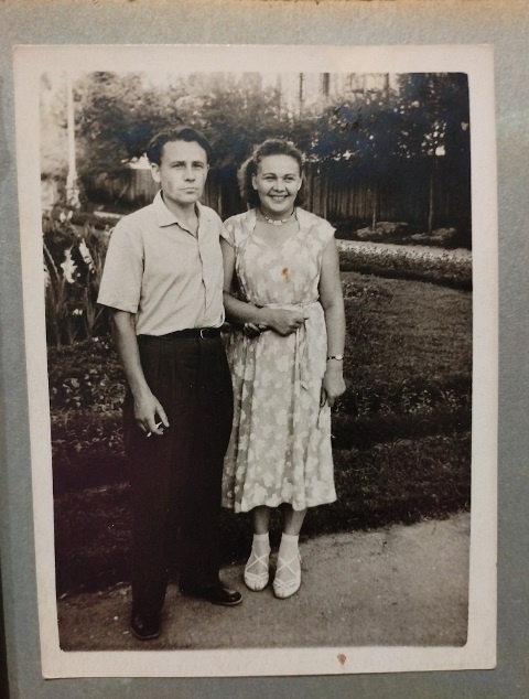 Мои родители, молодые инженеры. 1950-е годы
