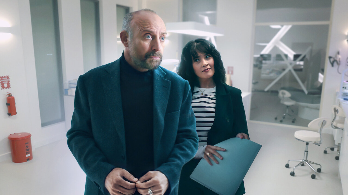 кадр из сериала "Анонимные любовники"