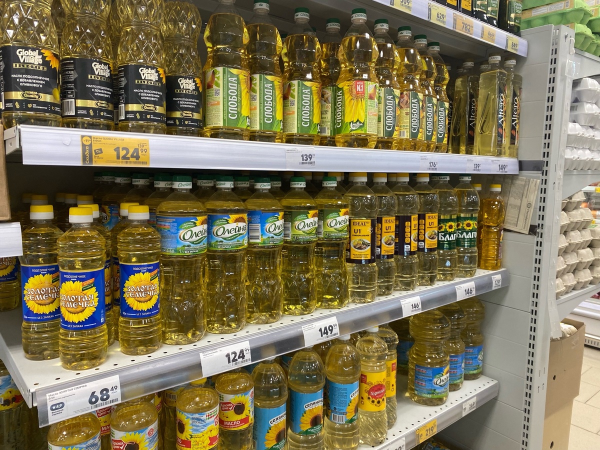    Это масло берите по 3 бутылки: в Роскачестве огласили проверенные бренды подсолнечного масла