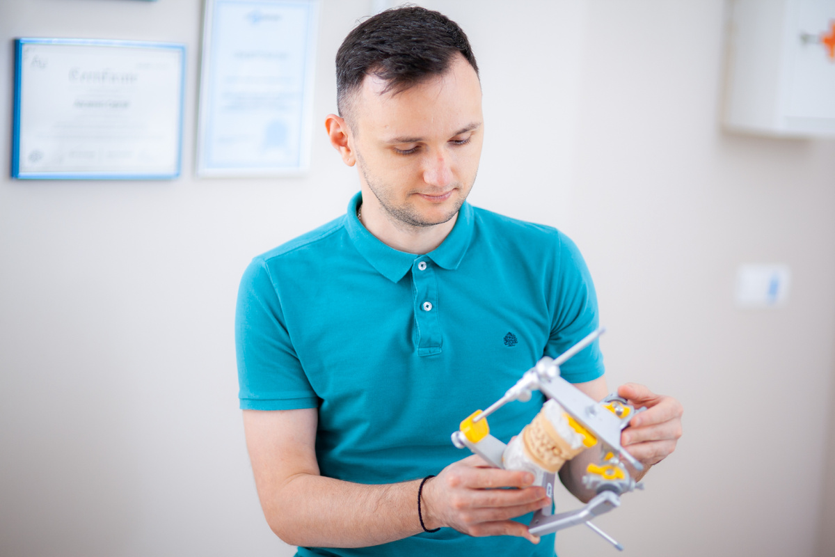 Фотография взята с сайта стоматологии Дмитрович Фэмили https://www.dmitrovich.ru/