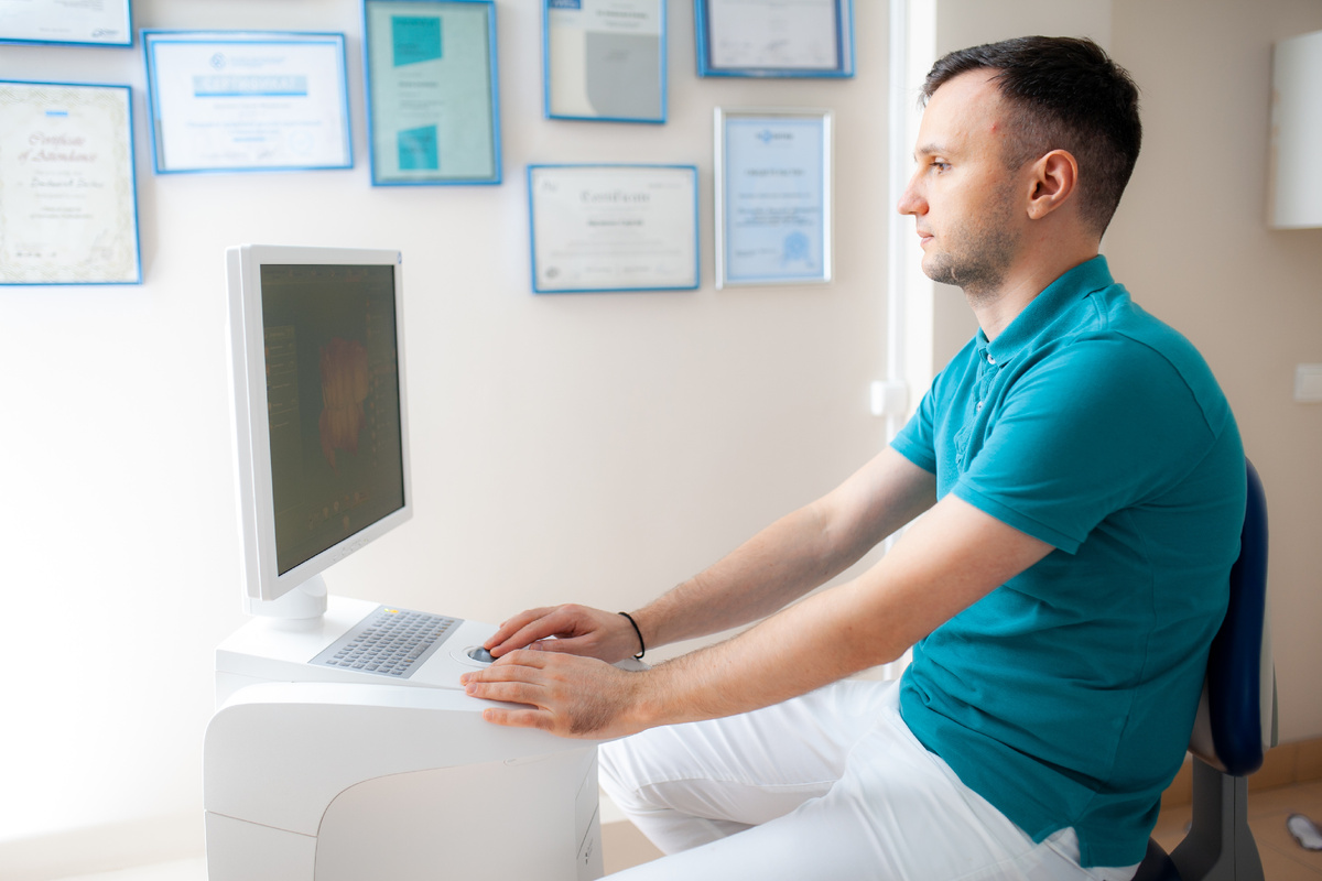 Фотография взята с сайта стоматологии Дмитрович Фэмили https://www.dmitrovich.ru/