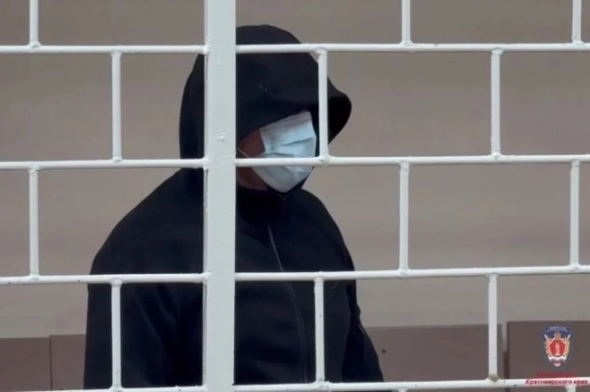    Подсудимый на оглашении приговора.