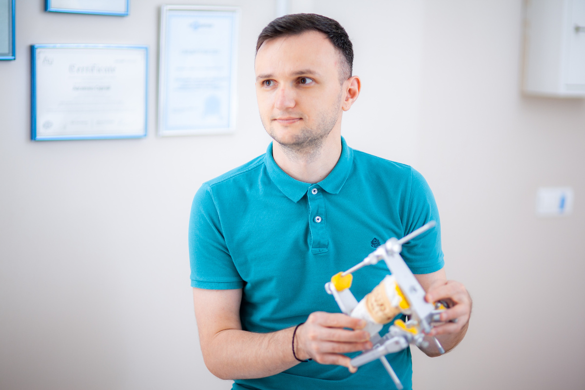 Фотография взята с сайта стоматологии Дмитрович Фэмили https://www.dmitrovich.ru/