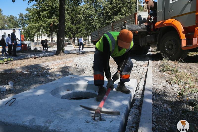    ЕАН. Дорожные работы в центре Екатеринбурга