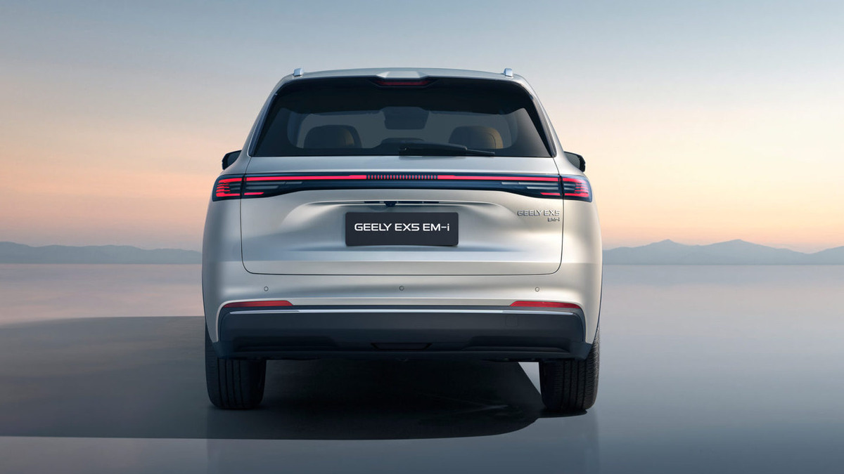   Geely EX5 EM-i. Фото Geely