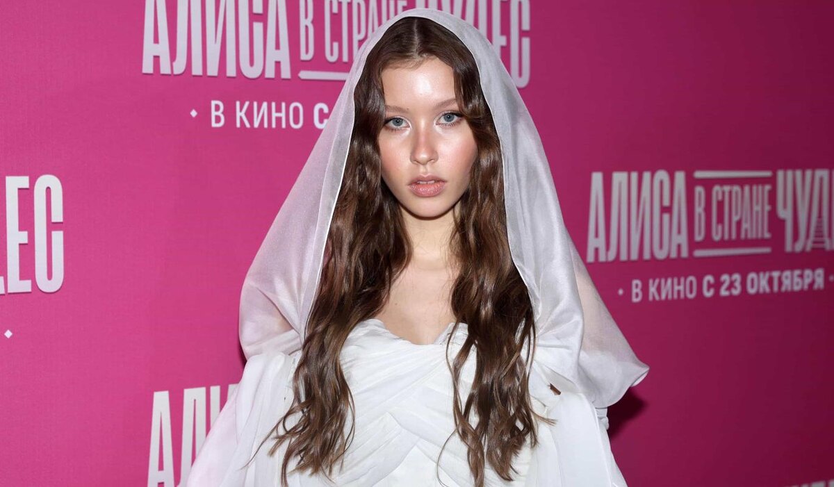     Анна Пересильд: "Мама меня научила, что у каждого человека есть свое мнение: кому-то нравится то, что я делаю, кому-то не нравится"