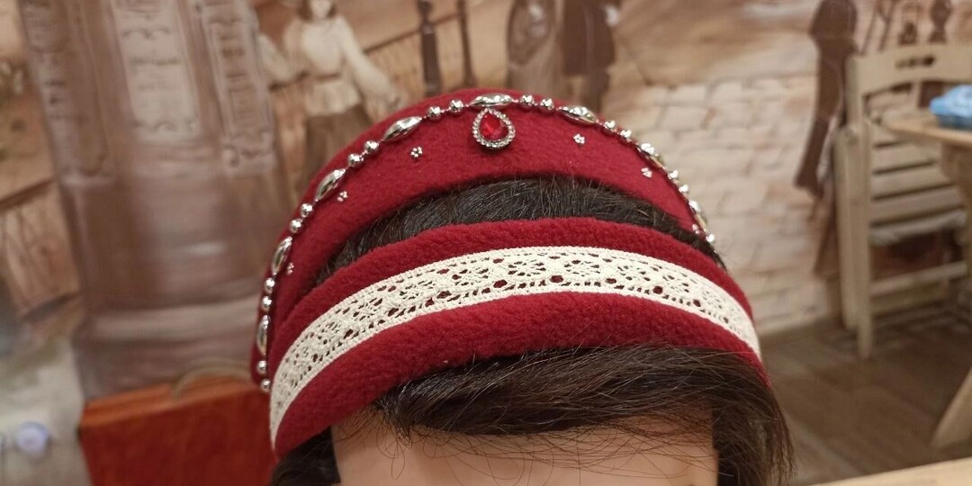 Шьем с детьми модный кокошник: увлекательный мастер-класс на каникулы