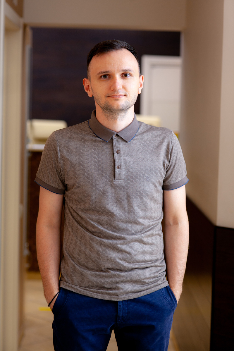 Фотография взята с сайта стоматологии Дмитрович Фэмили https://www.dmitrovich.ru/