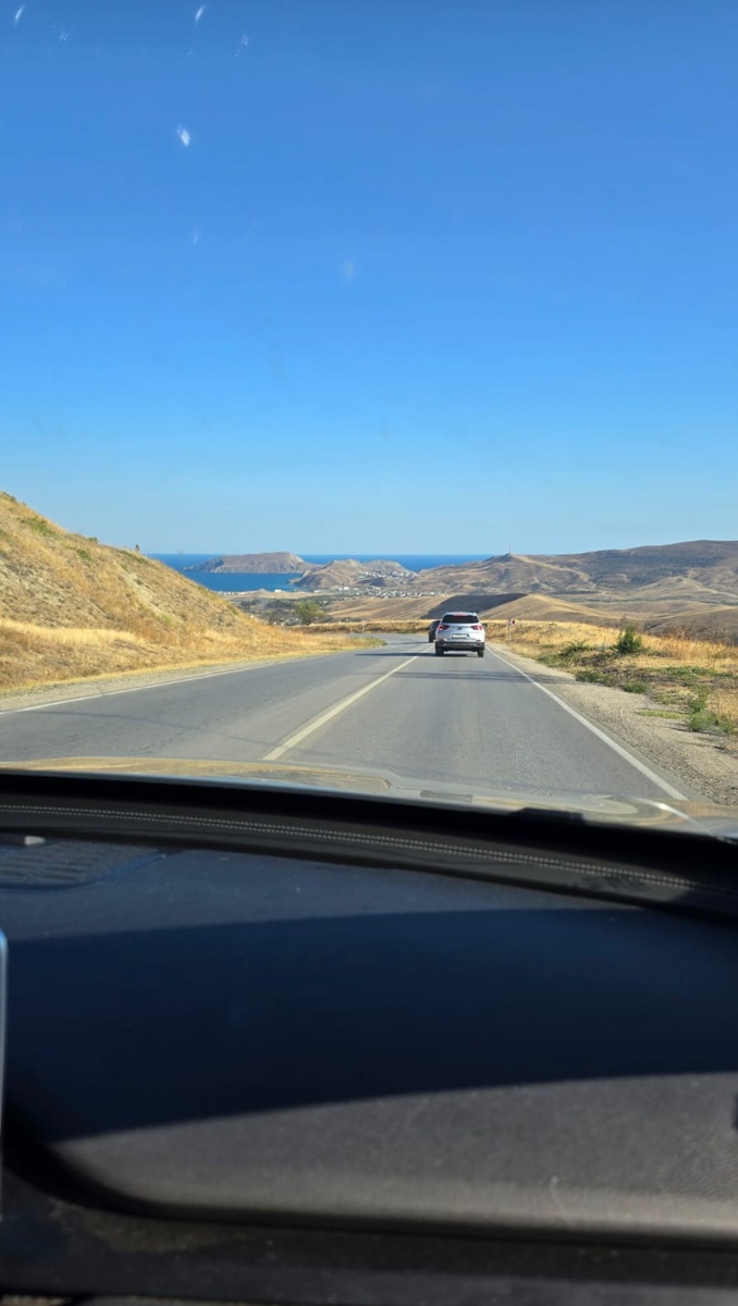 Горы в районе Феодосии 