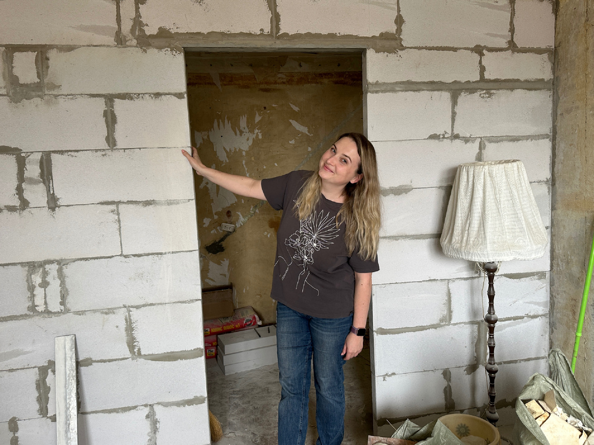 Привет! Недавно мы с мужем купили уставшую хрущевку и сделали в ней ремонт. Тут я часто рассказываю о нашей переделке и как сейчас обустраиваем дои. Подпишитесь, чтобы не пропустить!