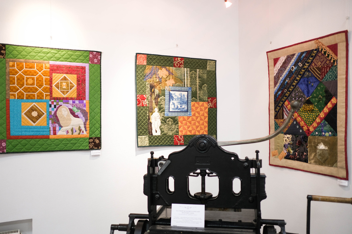 Выставка "Лоскутное шитье" в Центре книги и графики 