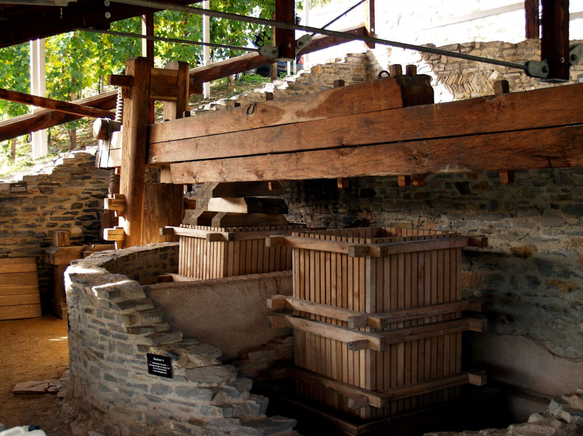 Реконструкция древнеримского винного пресса